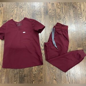 Figs Women's Scrub Set in Burgundy